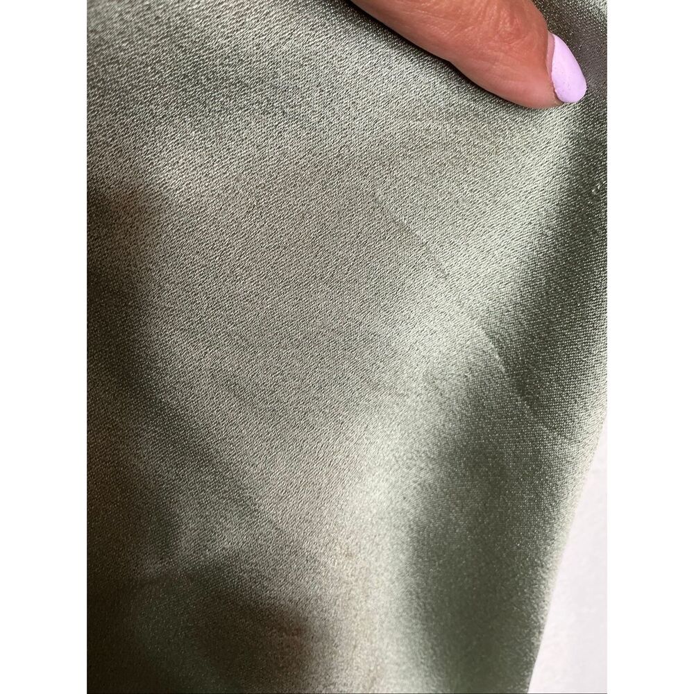 Alice + Olivia Harmon Satin Tank Top | Green in Large - Picture 5 of 7